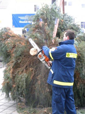 Christbaumaufstellen 2016 09
